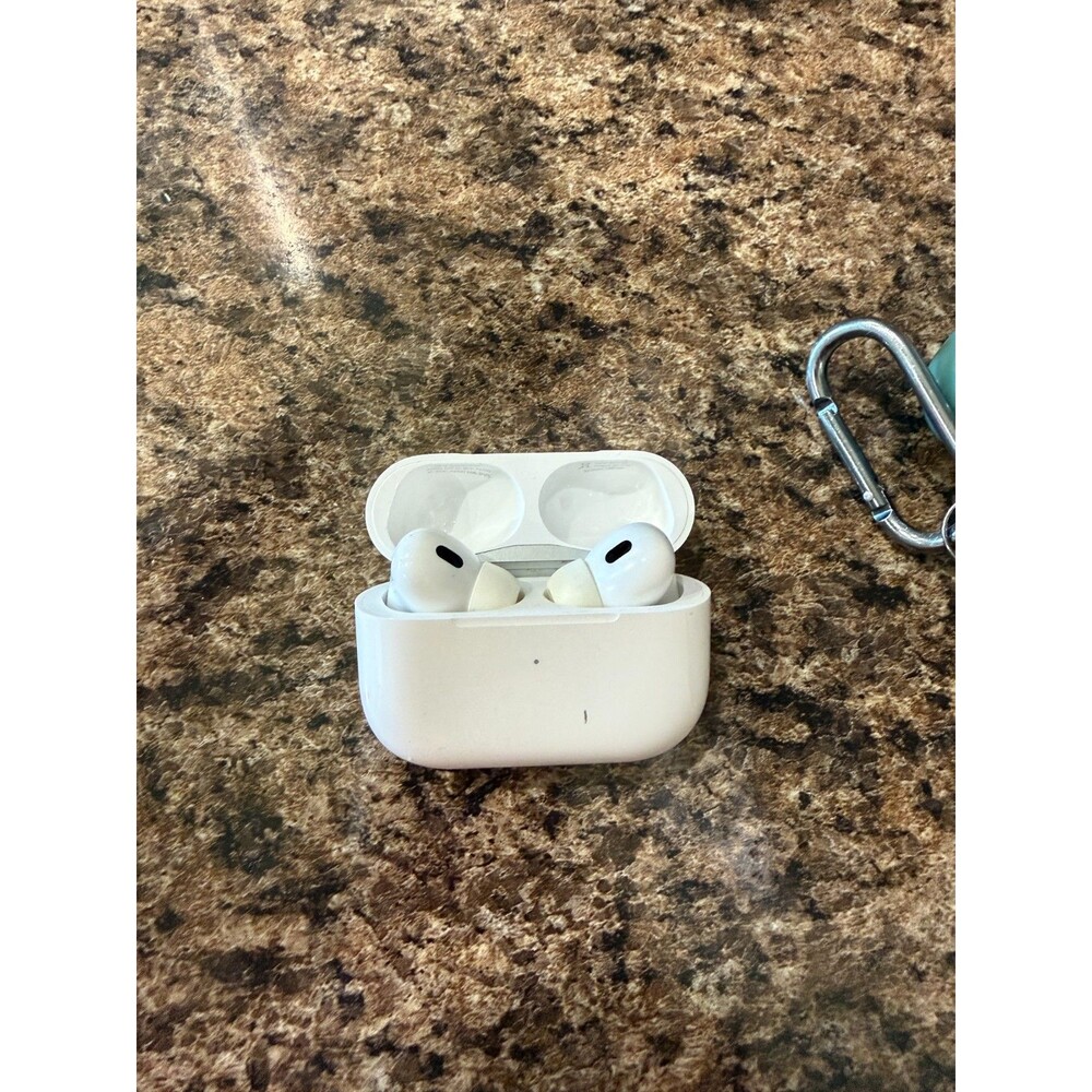 Apple AirPods Pro 2nd Gen w Lightning MagSafe Case – Used Working A2968